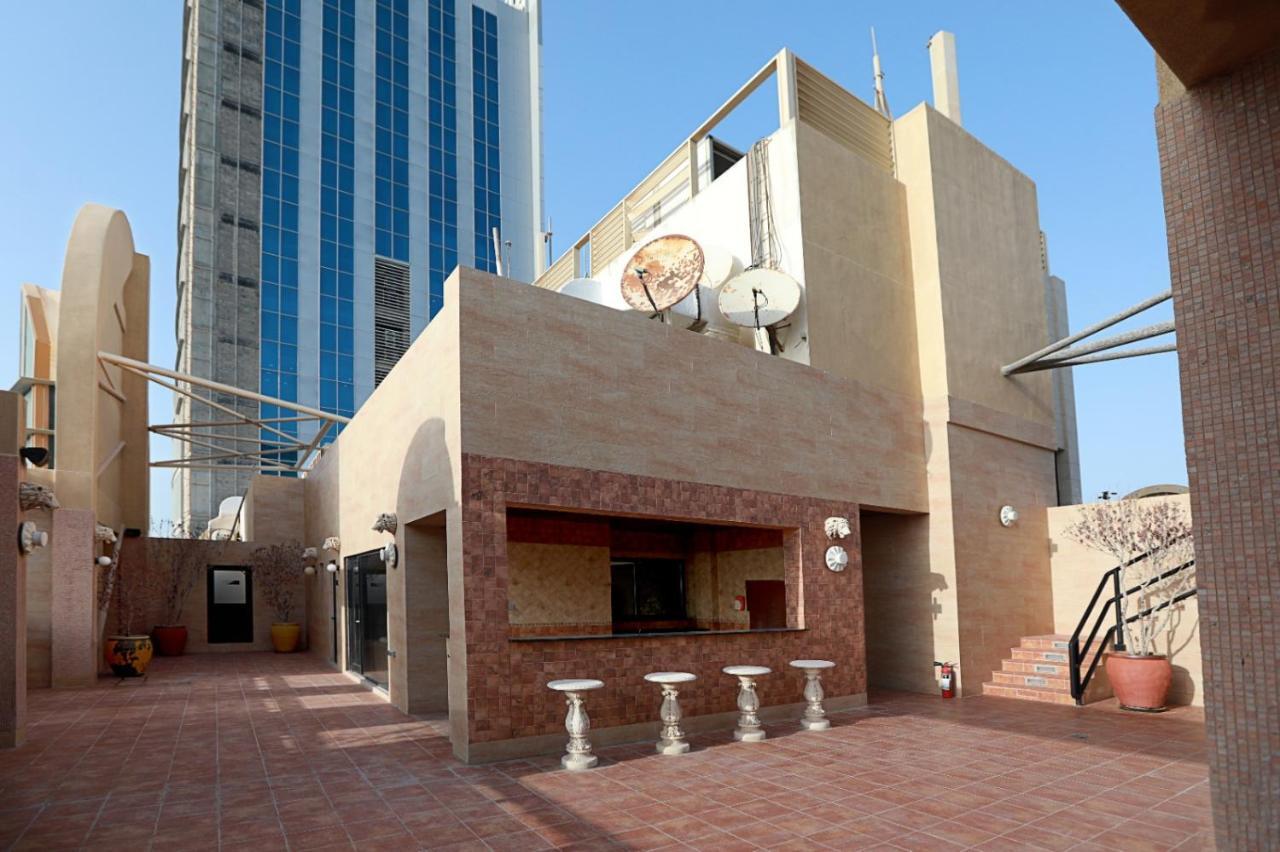 Elite Tower Apartment Seef Exterior photo